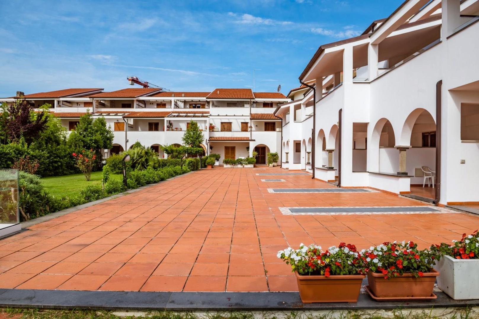 Residence Elle San Benedetto del Tronto Esterno foto